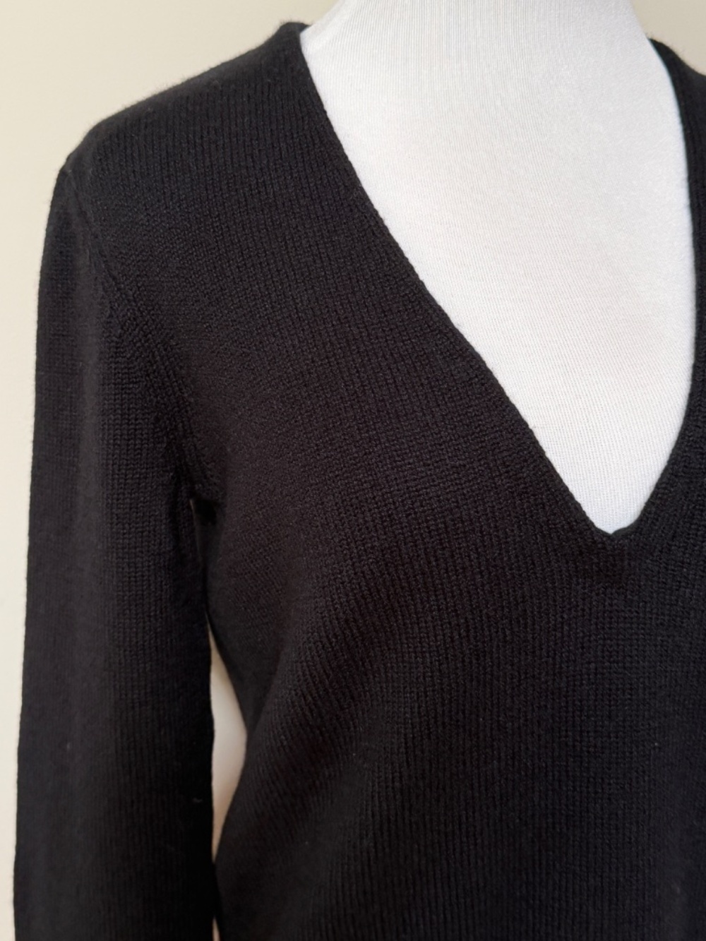 Saint Laurent YSL Black Cashmere Knit Deep V Neck LongSleeve Sweater - Picture 5 of 16